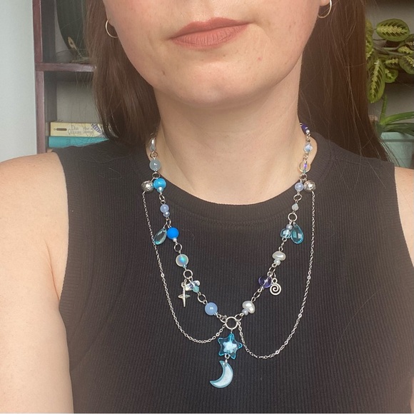 Star of Elendil Blue & Silver Beaded Charm Necklace Pendant Chain Moon Spiral - Picture 5 of 7